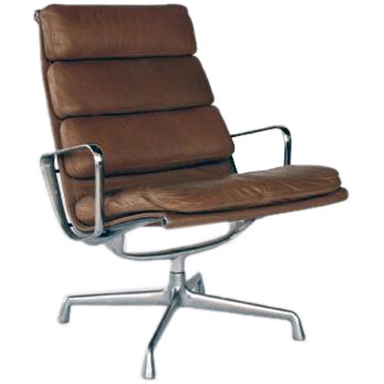 Vintage Aluminum Group Lounge Chair by Eames for Herman Miller