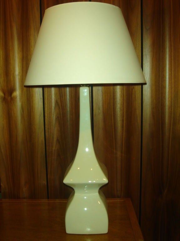 Pair of Modernist White Ceramic Lamps after James Mont