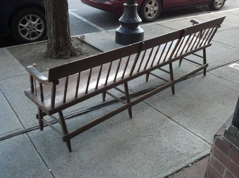 Pair of F. A. Sinclair of Motteville Deacons Benches In Excellent Condition In New York, NY