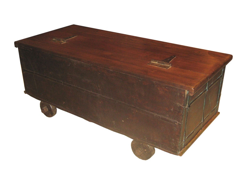 Green Dowry Chest 1