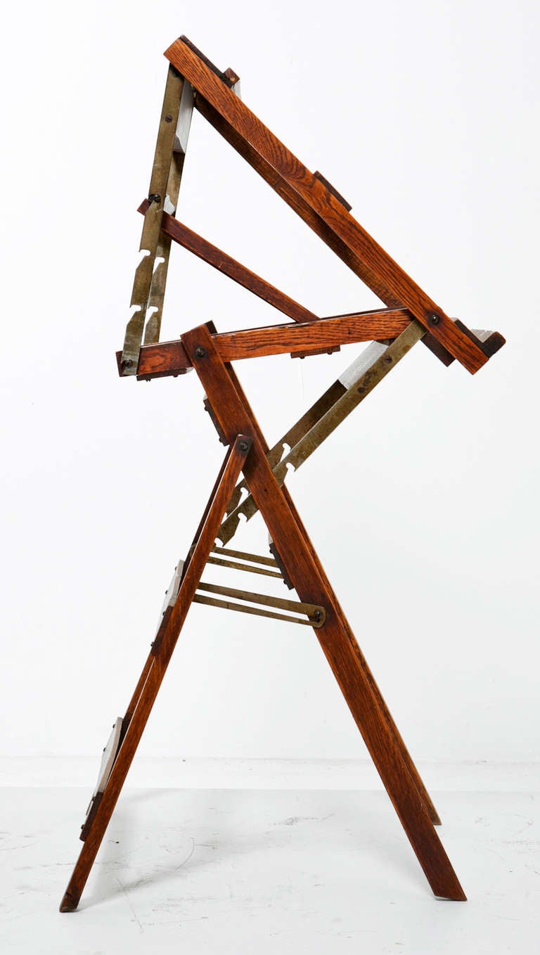 Artists' Traveling Folding Oak Easel In Good Condition In San Francisco, CA