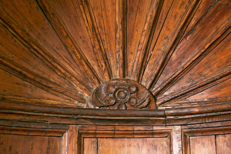 George III Late 18th century English Corner Cupboard – Cabinet