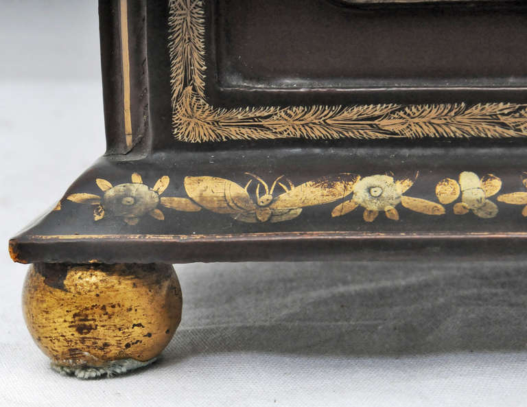 Chinese Export Lacquered Jewelery Box