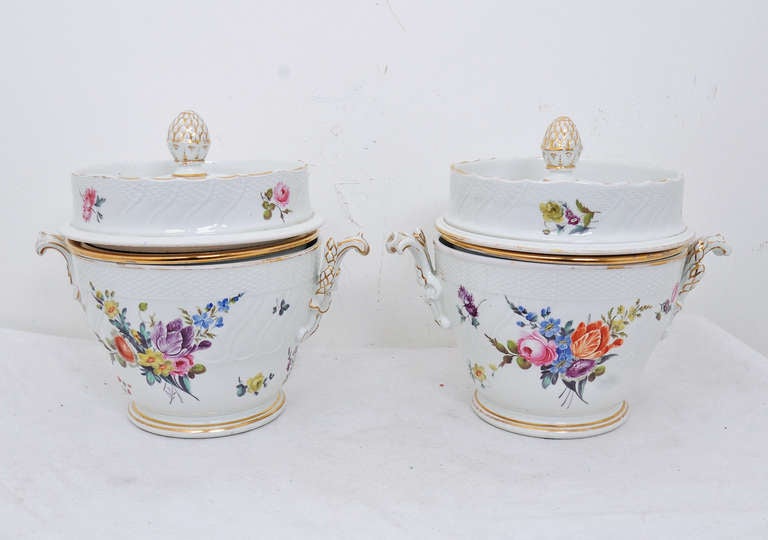 European Rare Pair of 19th Century Porcelain Fruit Coolers