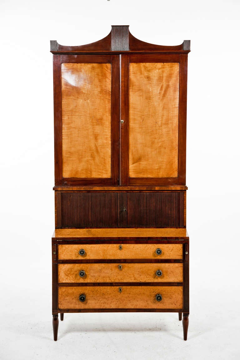 Early 19th Century Secretary – Bookcase In Good Condition In San Francisco, CA