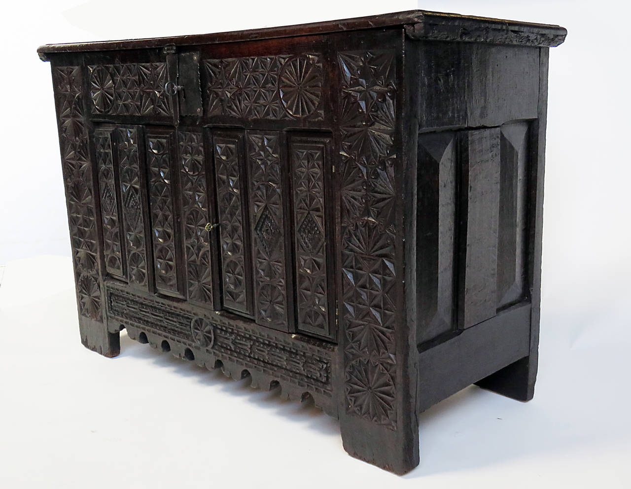 Metal Spanish Basque Baroque Dowry Chest or Coffer, circa 1680