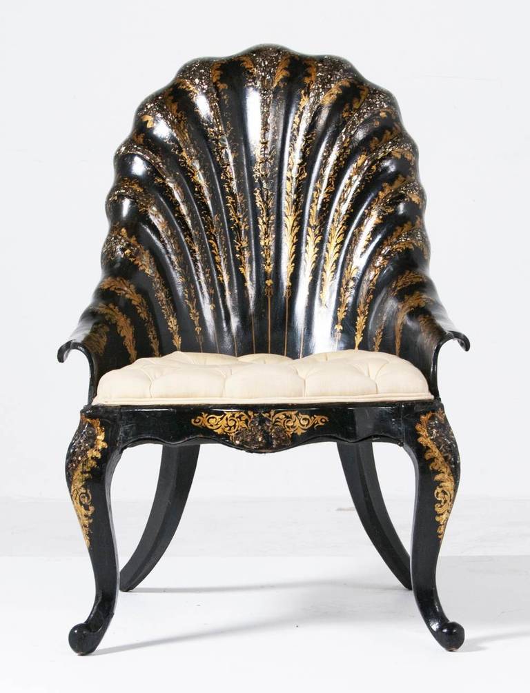 English Papier Mâché Lacquered and Gilt Gondola Chair, 19th Century at