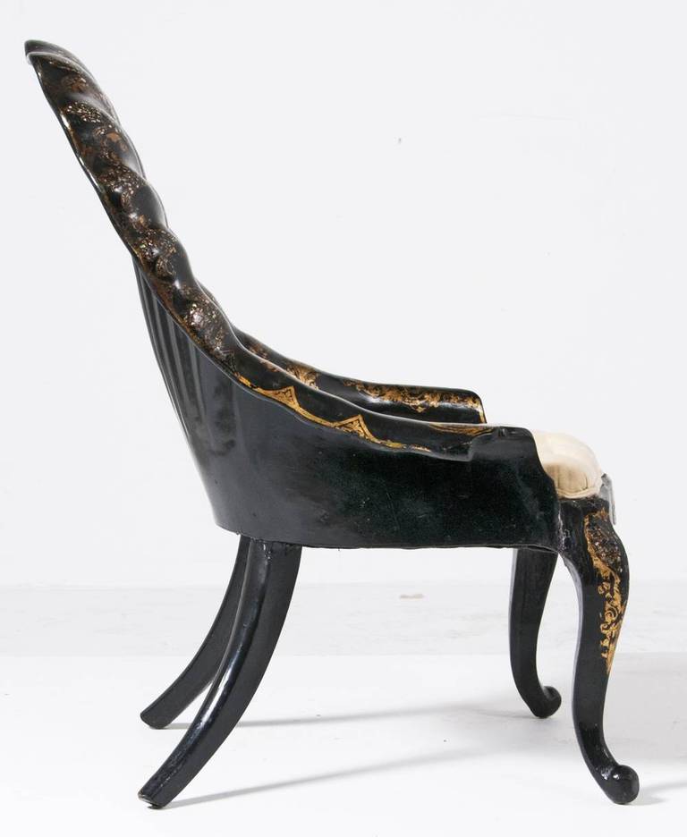 Victorian English Papier Mâché Lacquered and Gilt Gondola Chair, 19th Century