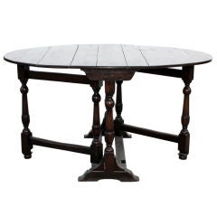Used 18th century Gate Leg Table