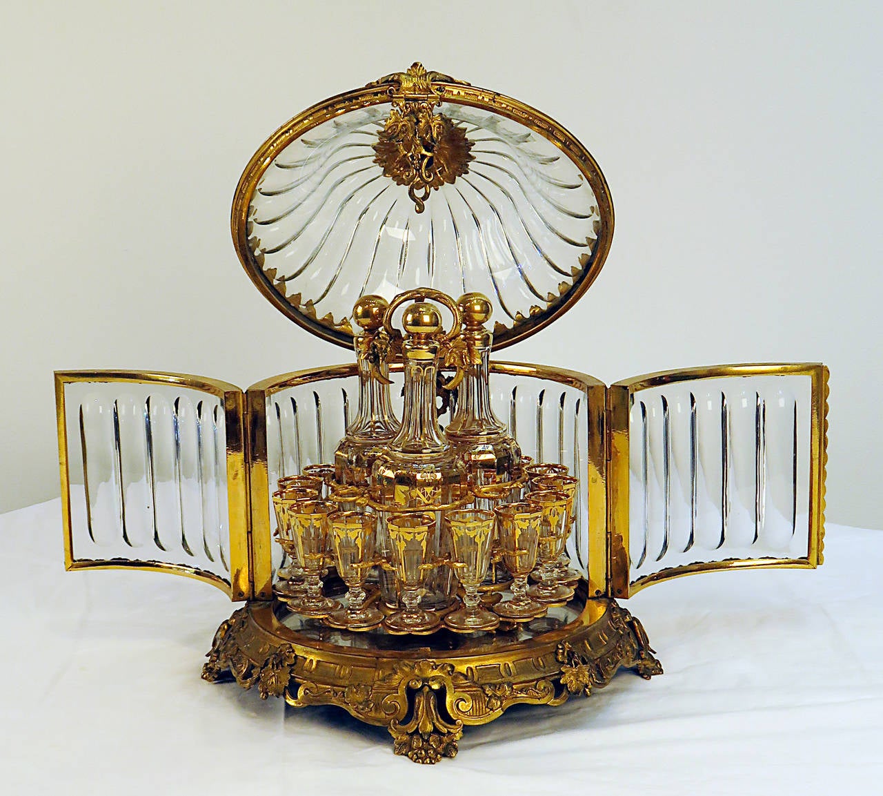 French Carousel Crystal Tantalus Attributed to Baccarat, France, circa 1890