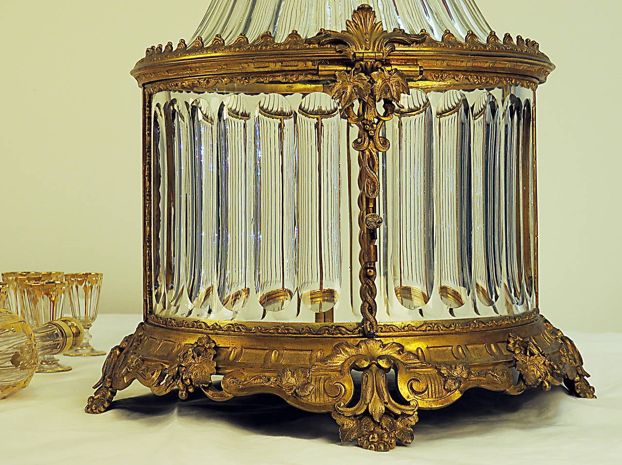 Carousel Crystal Tantalus Attributed to Baccarat, France, circa 1890 3