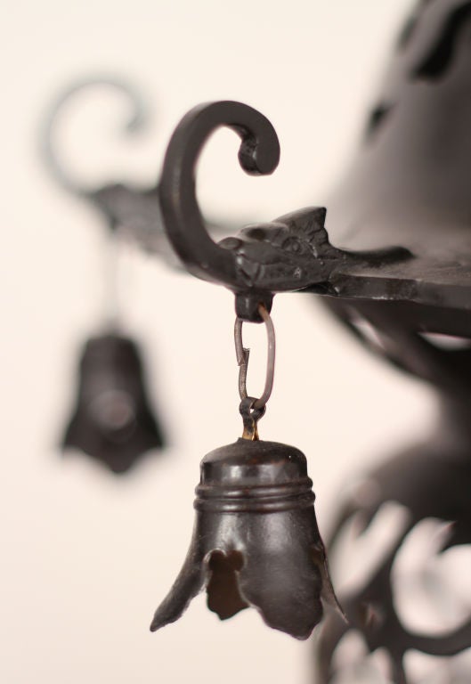 Pair of Late 19th Century Meiji Japanese Bronze Lanterns 2