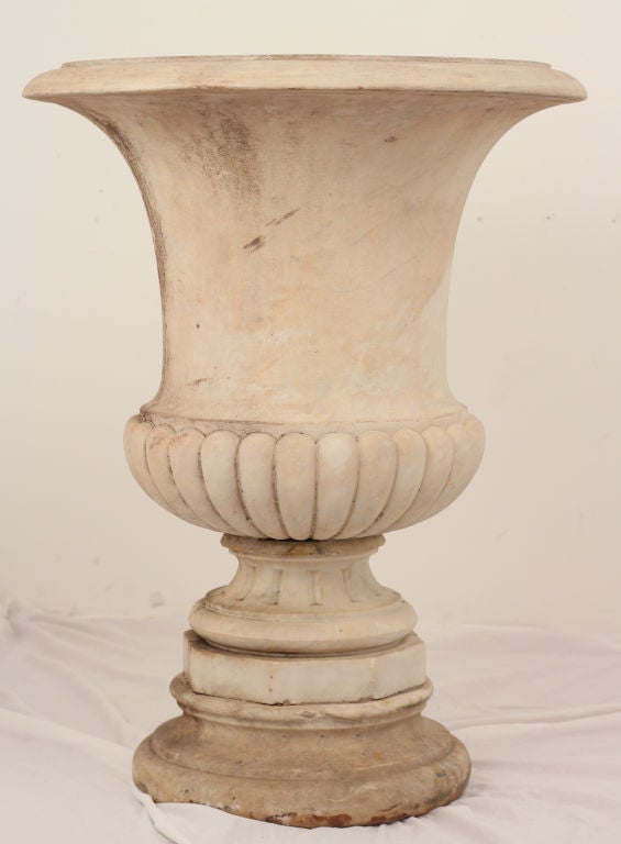 A highly desirable large-scale antique marble urn. France Late 19th century.