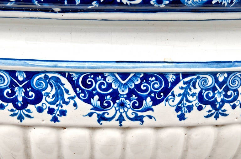 Rouen or Delft Pottery Cistern Blue and White Large Oval Basin, circa 1800 2