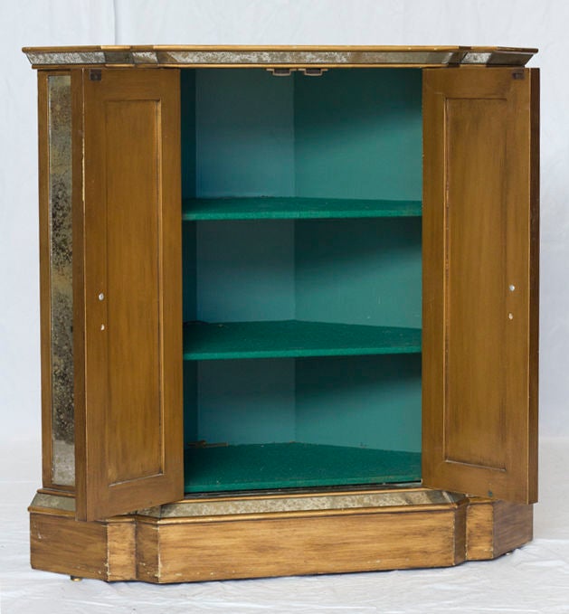 Vintage Mirrored Corner at 1stDibs