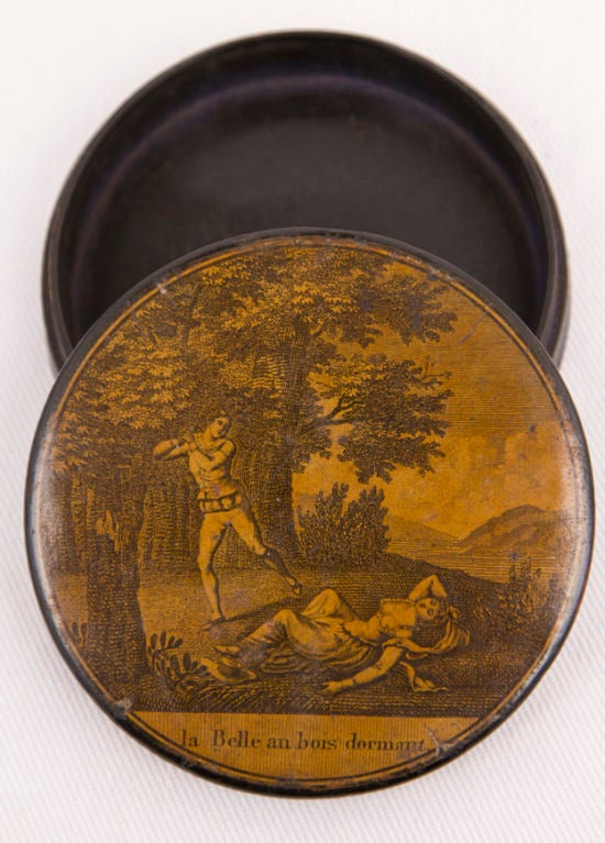 A wonderful rare French snuff box featuring a scene from 