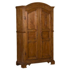 
Country
 Pine Armoire
