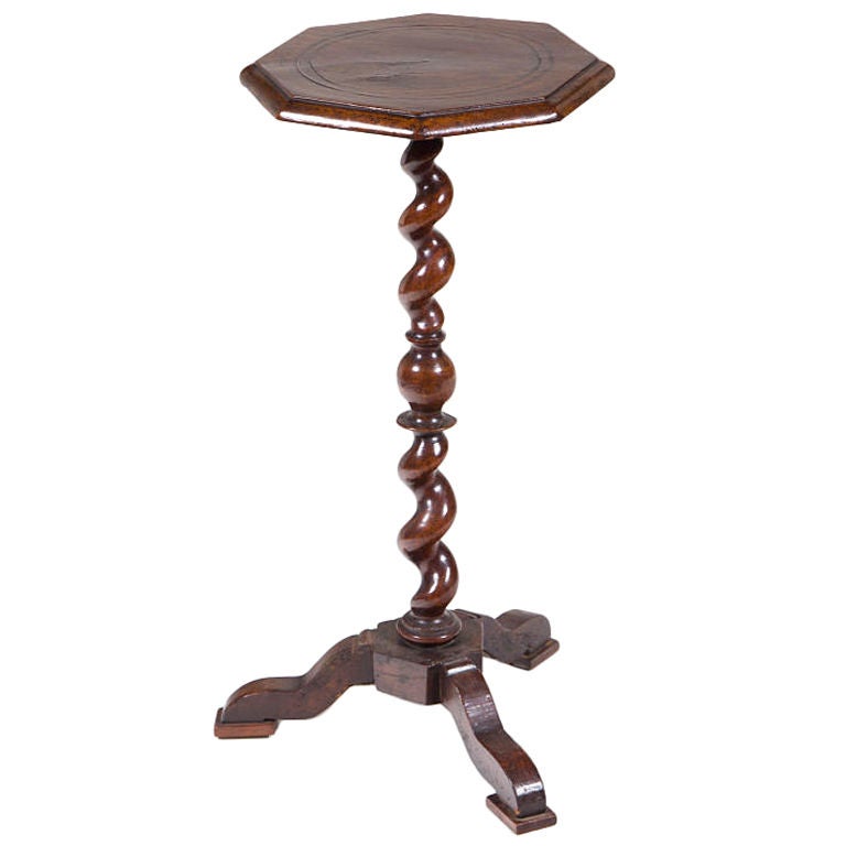 A nice William & Mary style candle stand in walnut made in England during the 19th century in the early 18th century style.  From a home decorated by Frances Elkins.  Nice color and patina.  Perfect to hold a drink next to your favorite chair.  Less
