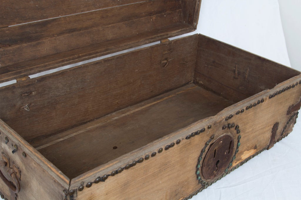 Small Spanish Colonial Trunk 3