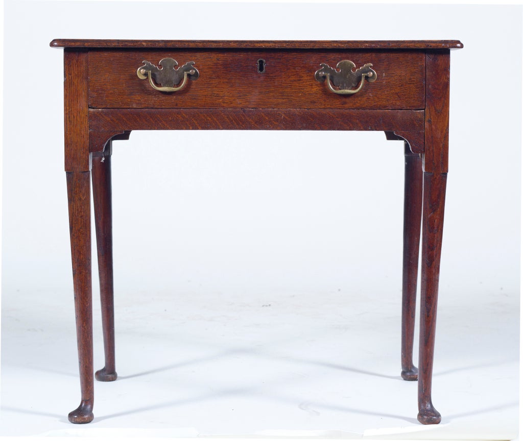 Queen Ann Oak Pad Foot Table