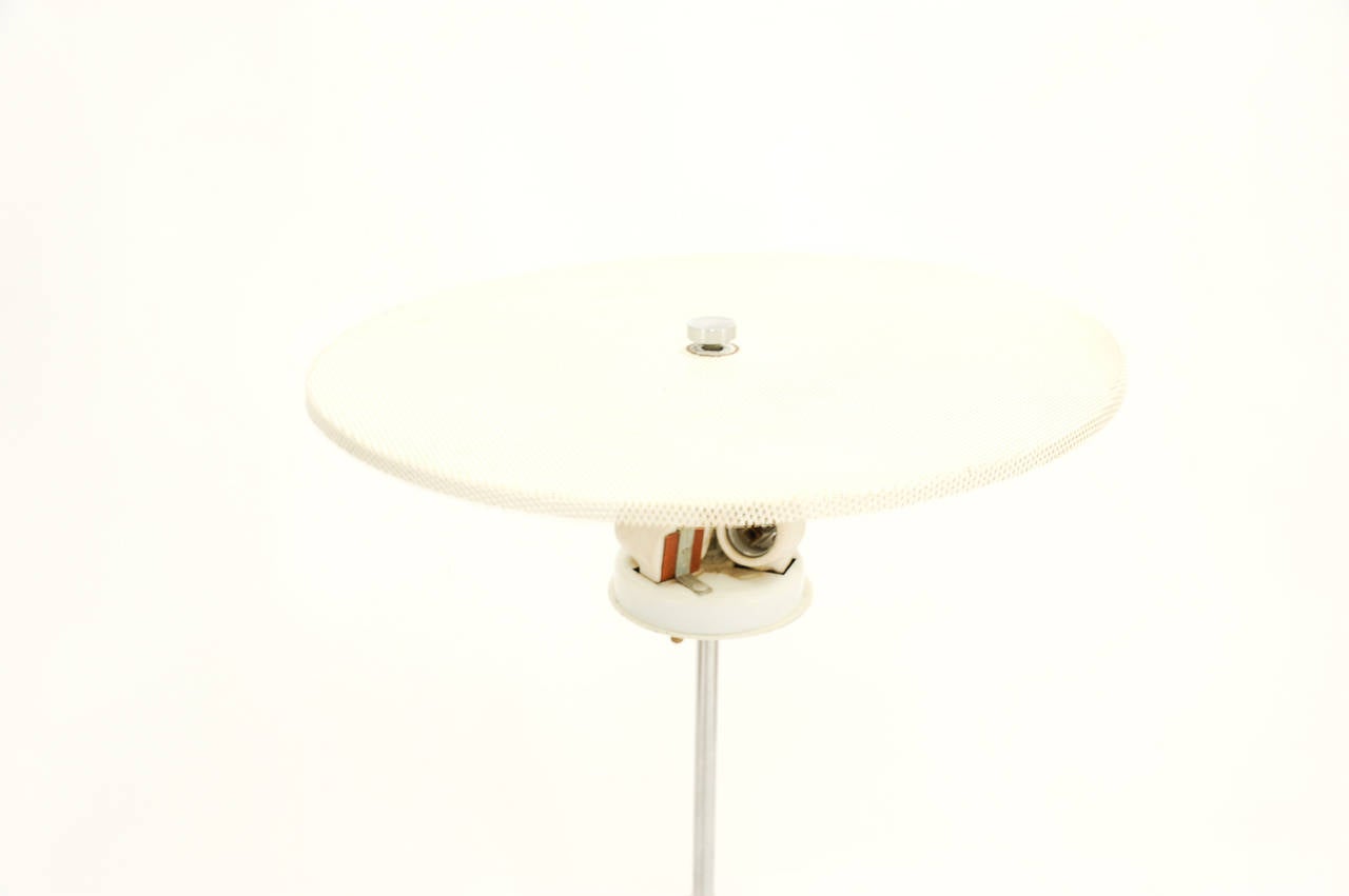 Mid-Century Modern Simple and Elegant Gerald Thurston Floor Lamp for Lightolier For Sale