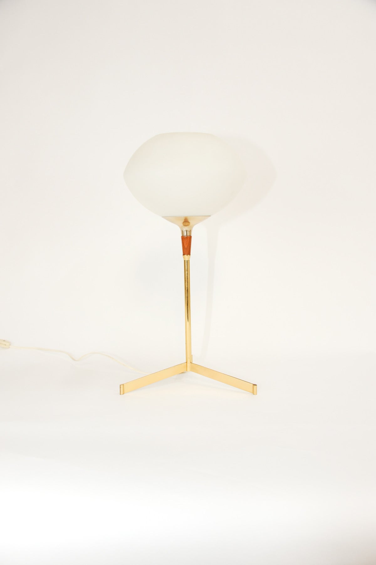 Mid-Century Modern Elegant and Simple Gerald Thurston Desk Lamp for Lightolier