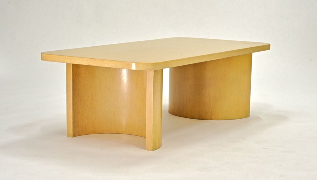 Gilbert Rohde's coffee table for Herman Miller model 7020
