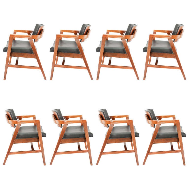 Set of Eight Gunlocke Chairs