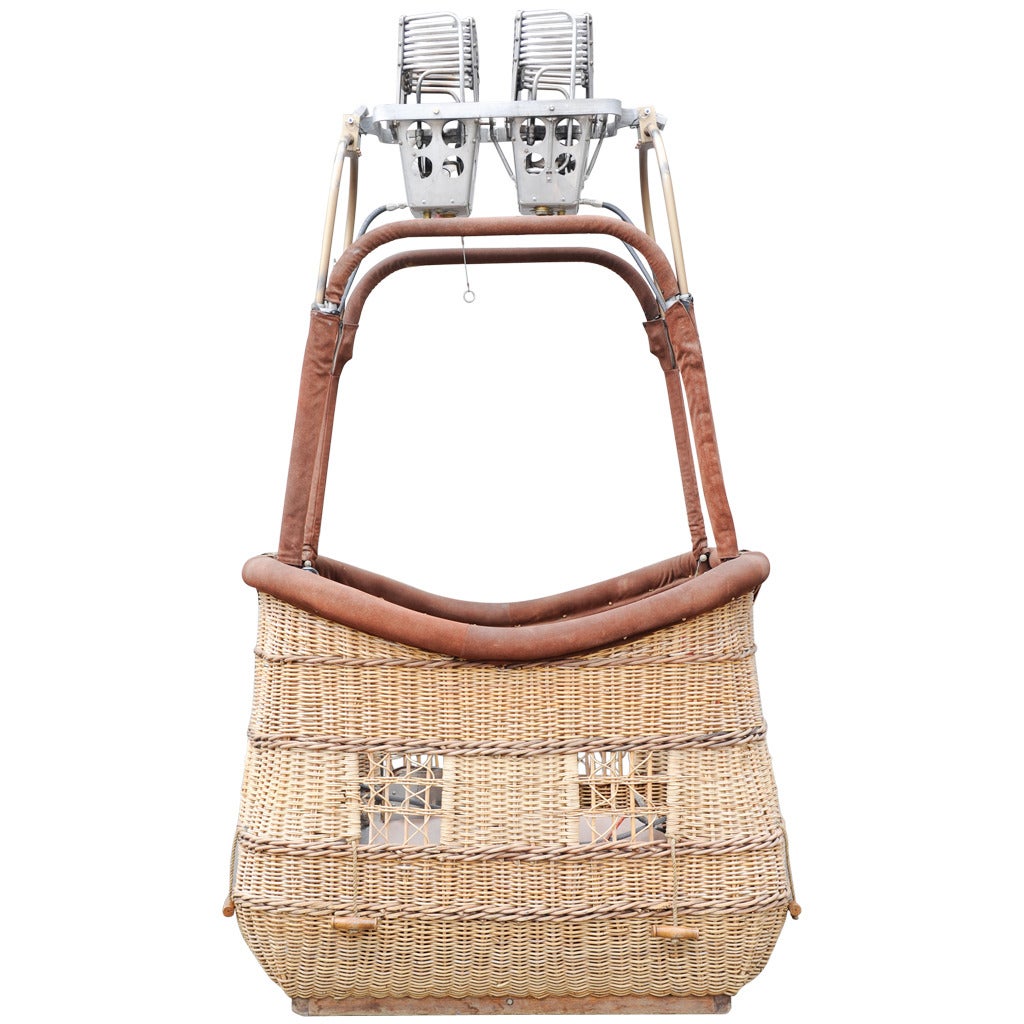 Early Classic Limited, Two-Point Raven Hot Air Balloon Basket