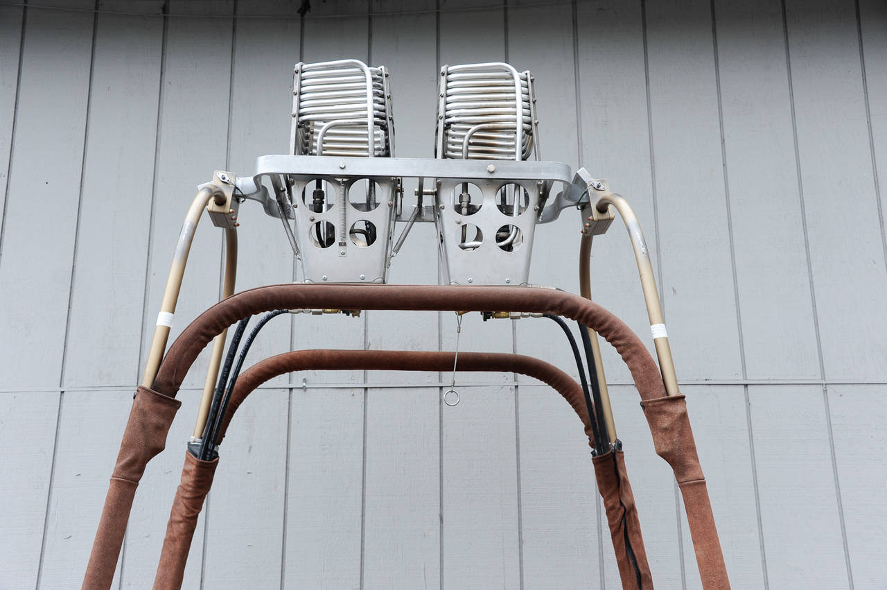 Late 20th Century Early Classic Limited, Two-Point Raven Hot Air Balloon Basket