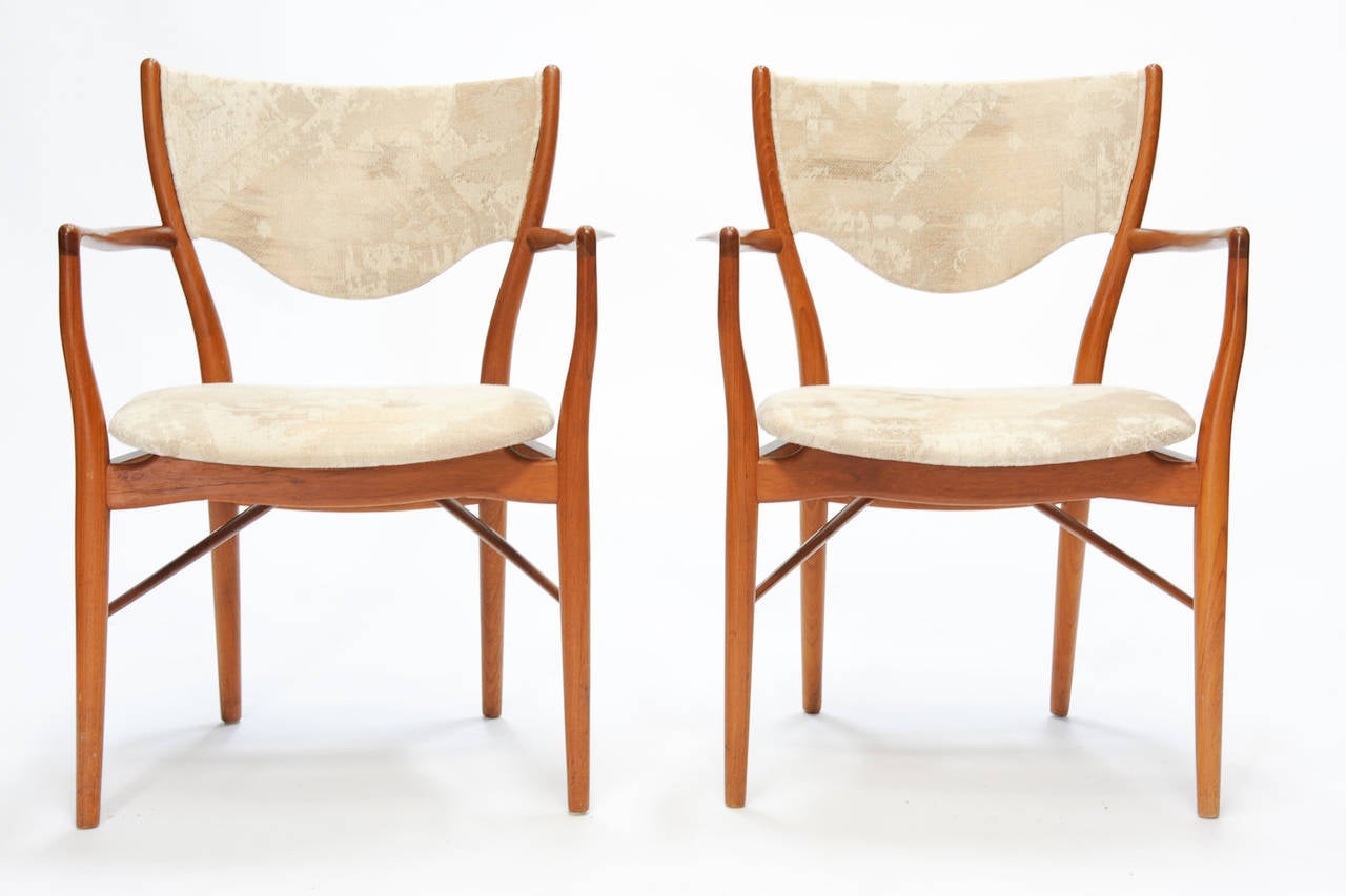 Magnificent Finn Juhl Dining Set for Bovirke of Denmark In Good Condition In Portland, OR
