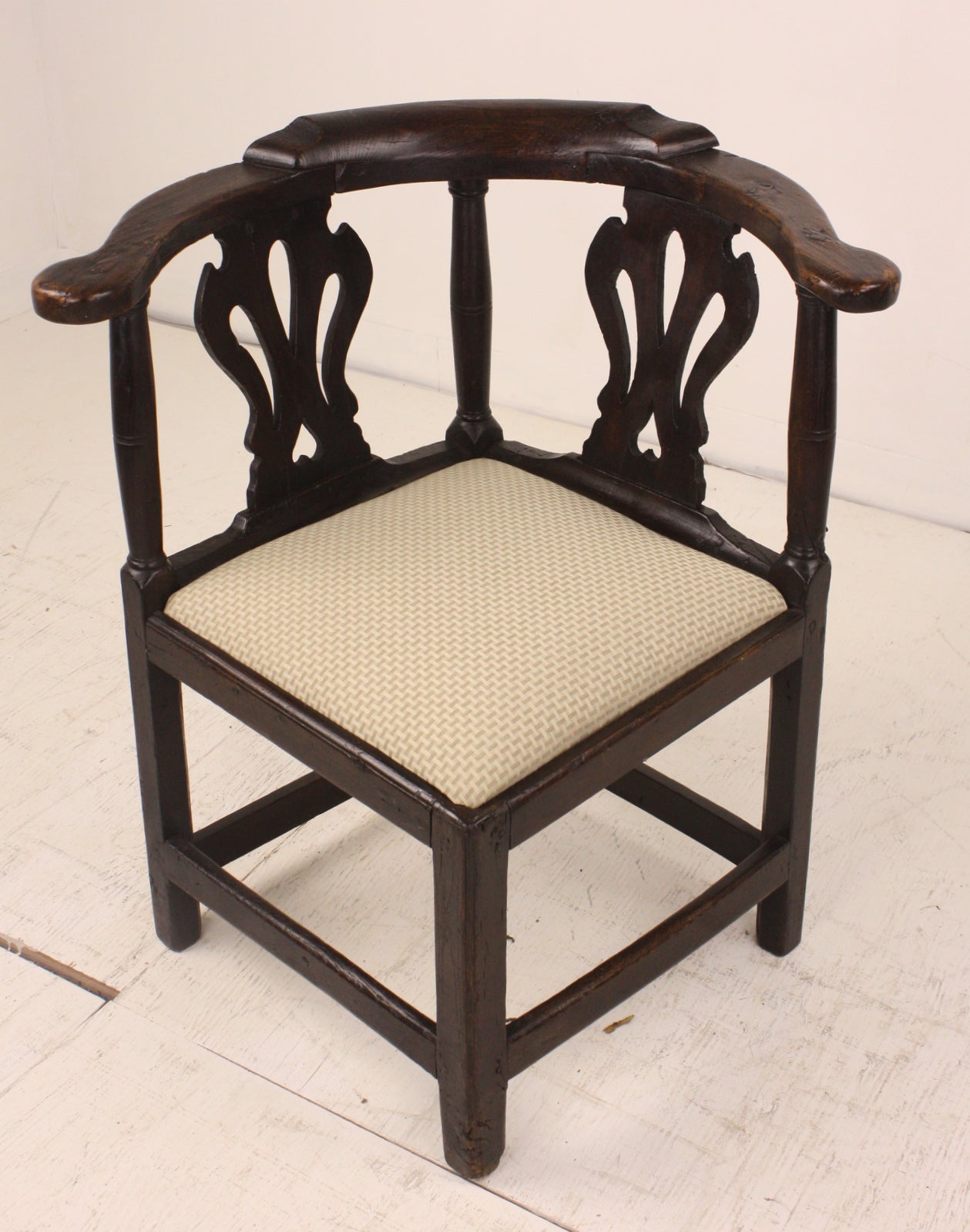 Welsh Period Oak Corner Chair