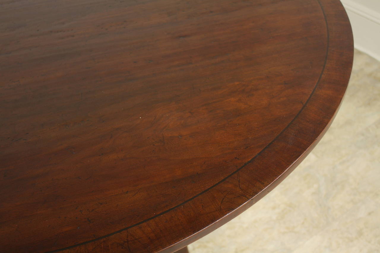 Round Cherry Ebony Banded Dining Table In Excellent Condition In Port Chester, NY