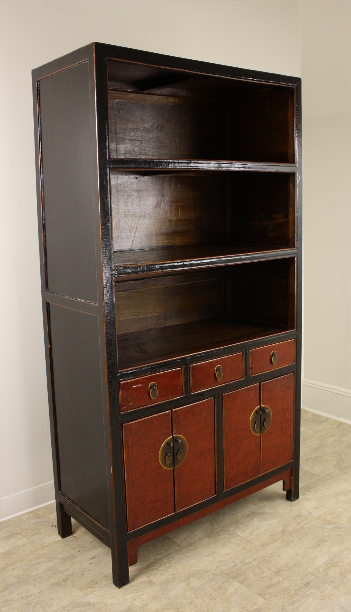 Black and Red Chinese Bookcase In Good Condition In Port Chester, NY