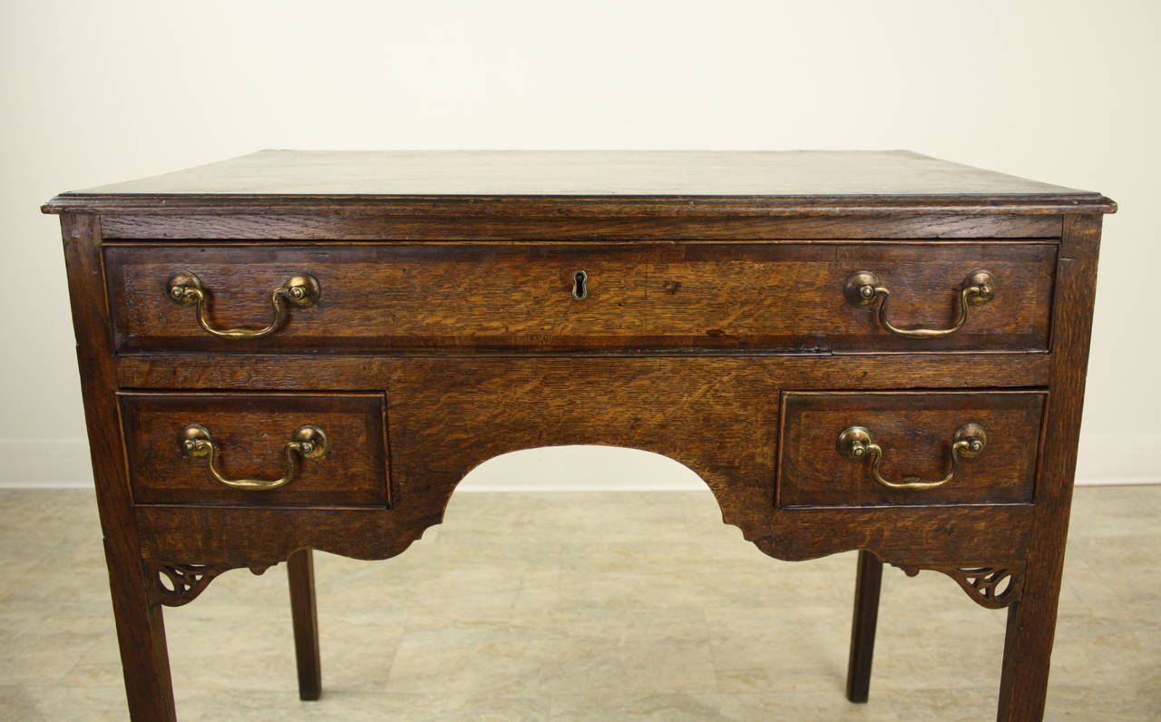 Antique Period Oak Welsh Lowboy In Good Condition In Port Chester, NY