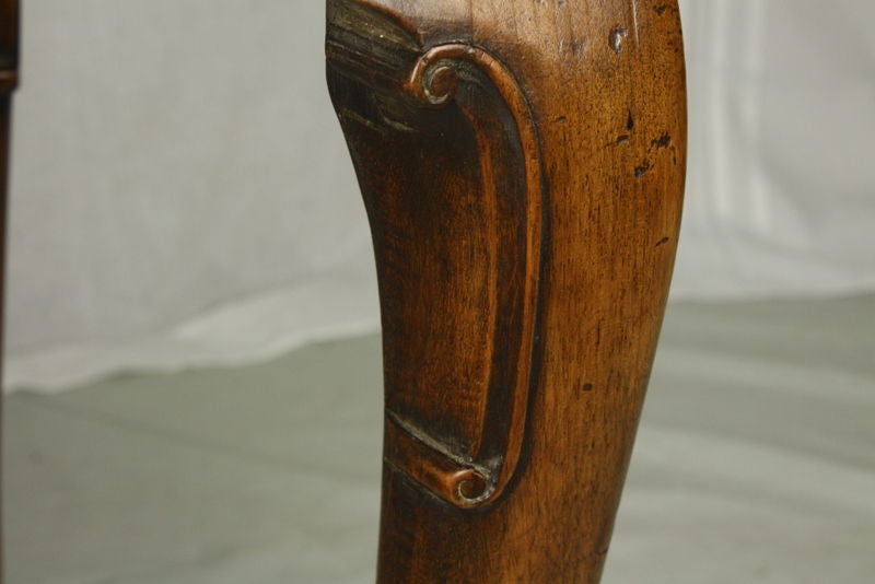 Mid-20th Century Vintage Queen Anne Style Walnut Side Table, Herringbone Inlay