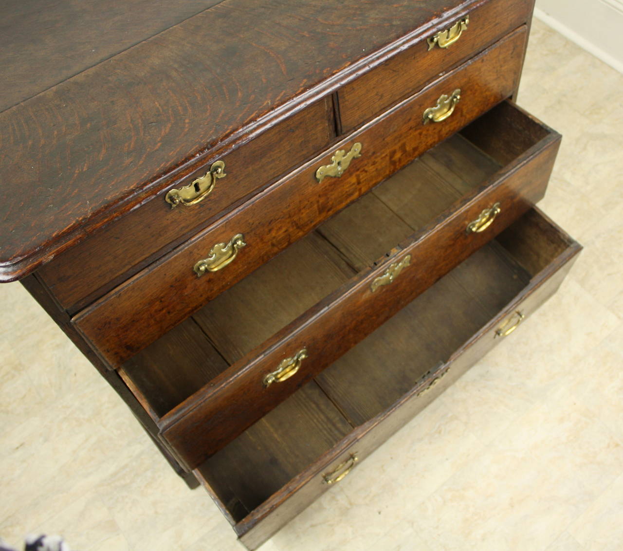 18th Century English Chest of Drawers 4