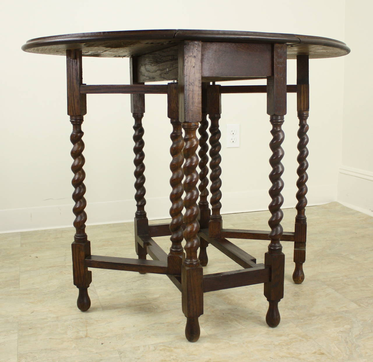 gateleg table antique