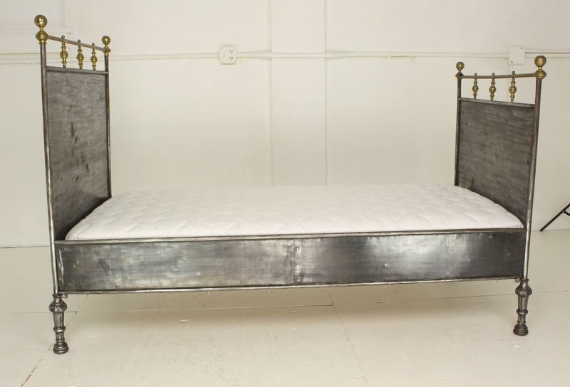 twin campaign bed