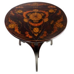 Decorative Antique English Round Table with Three Drop-Leaves