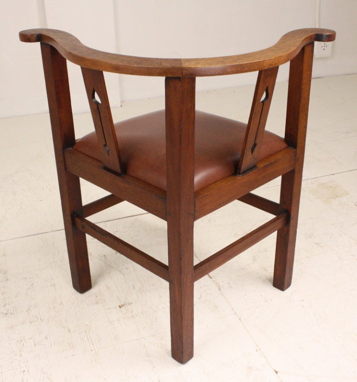 Antique English Arts & Crafts Corner Chair 1
