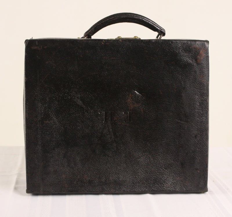 Set Of Four Black Leather English Vintage Cases 6