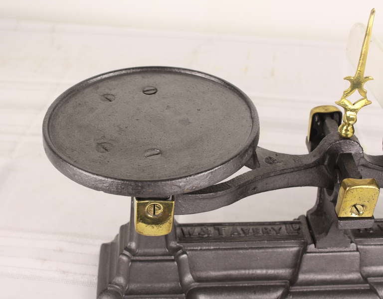 Antique English Avery Porcelain Scale, Brass Weights In Good Condition In Port Chester, NY