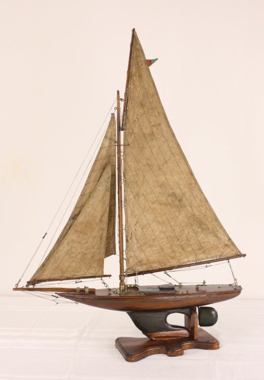 EIGHT Vintage English Pond Yacht Models Collection REDUCED In Good Condition In Port Chester, NY