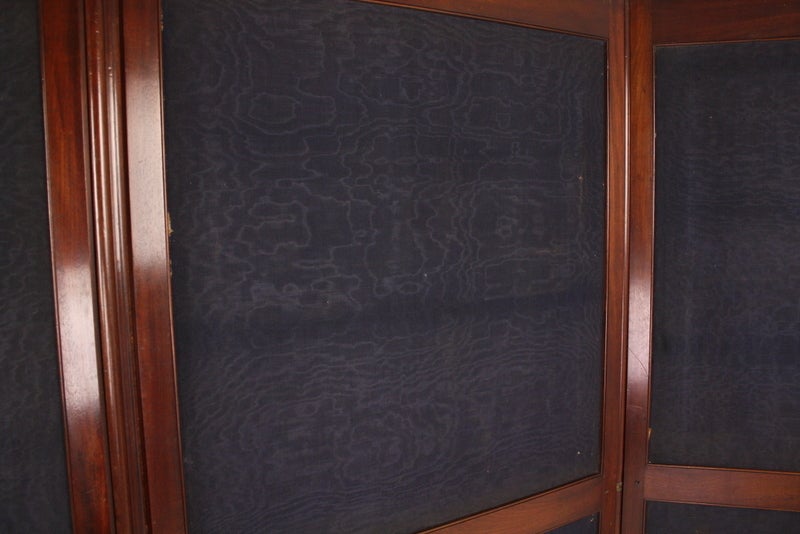 folding dressing screen