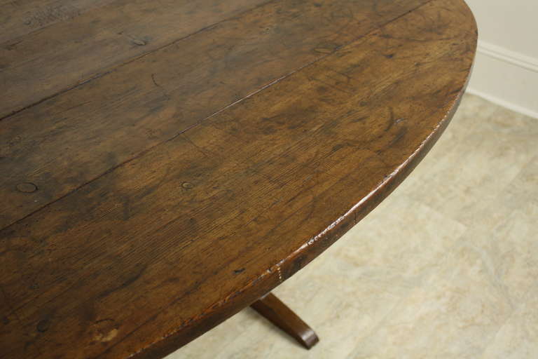 Antique French Tilt-Top Vendange Table In Good Condition In Port Chester, NY