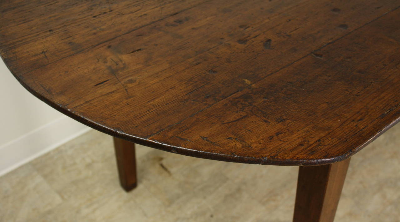 French Elegant Oval Pine Farm Table