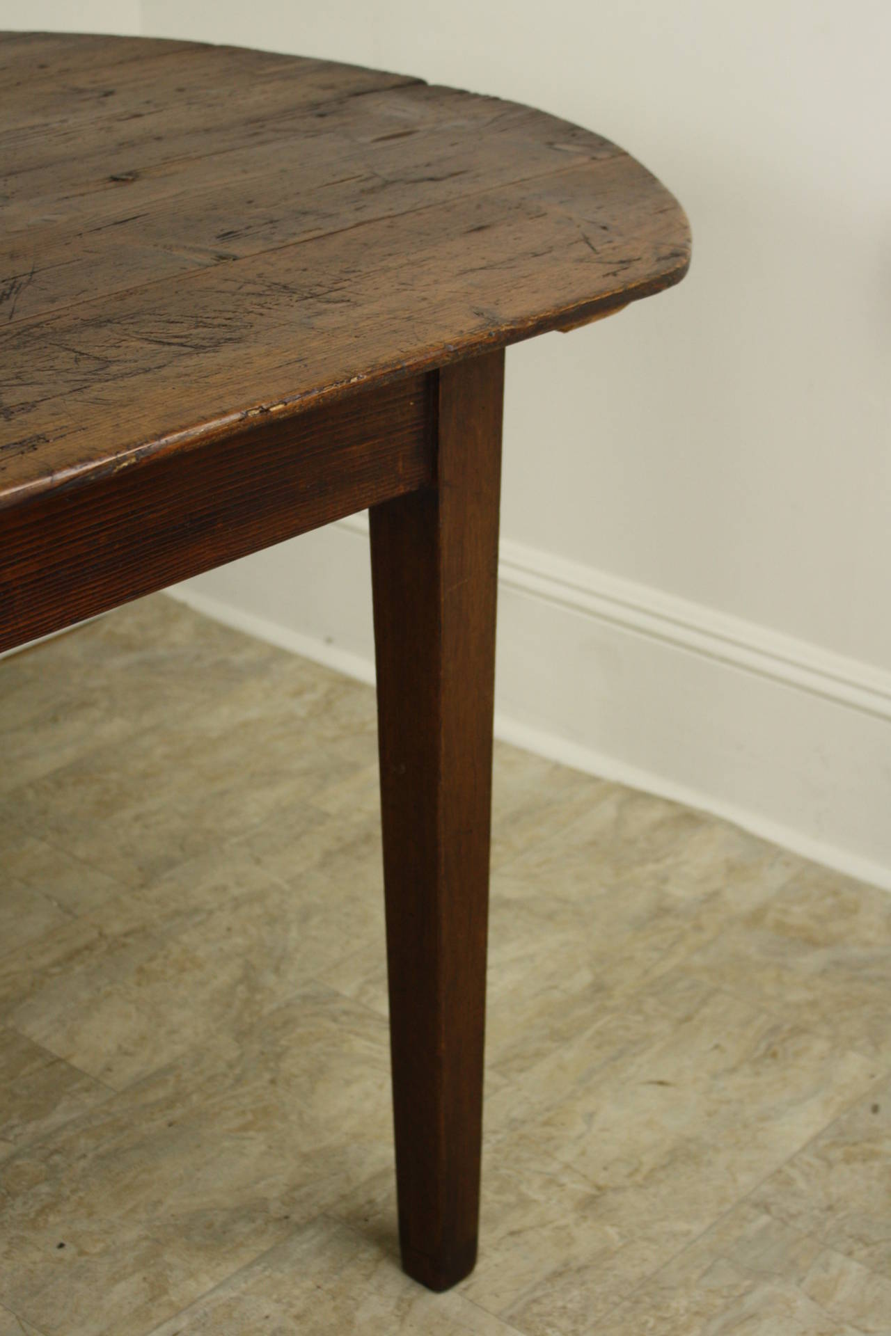 19th Century Elegant Oval Pine Farm Table