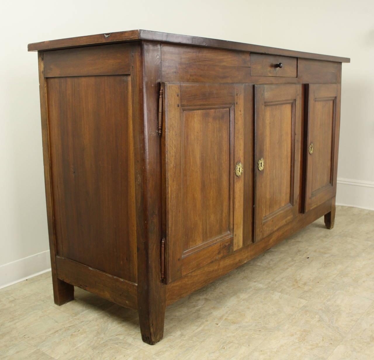 Antique Cherry Enfilade In Good Condition In Port Chester, NY