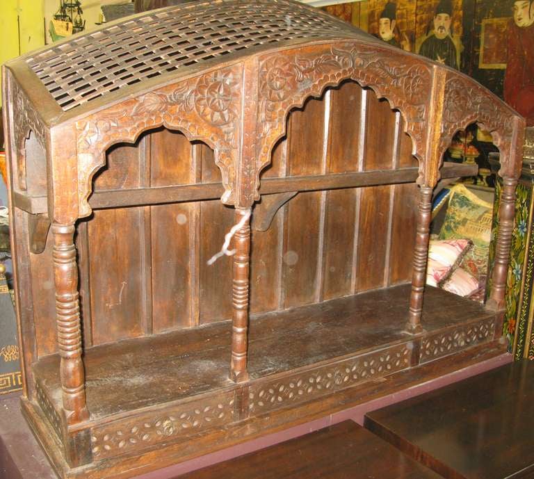 Nice and Sturdy turn of the 20TH Century Hand Carved
Wall Shelve fitted with 3 Metal Pull drawers and domed Fret Work
